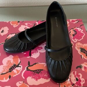 Naturalizer Black Flats with Pleated Design